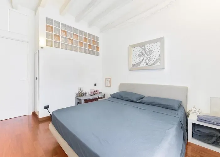 Nolo - Floor Bright - Metro Pasteur Apartment Milan